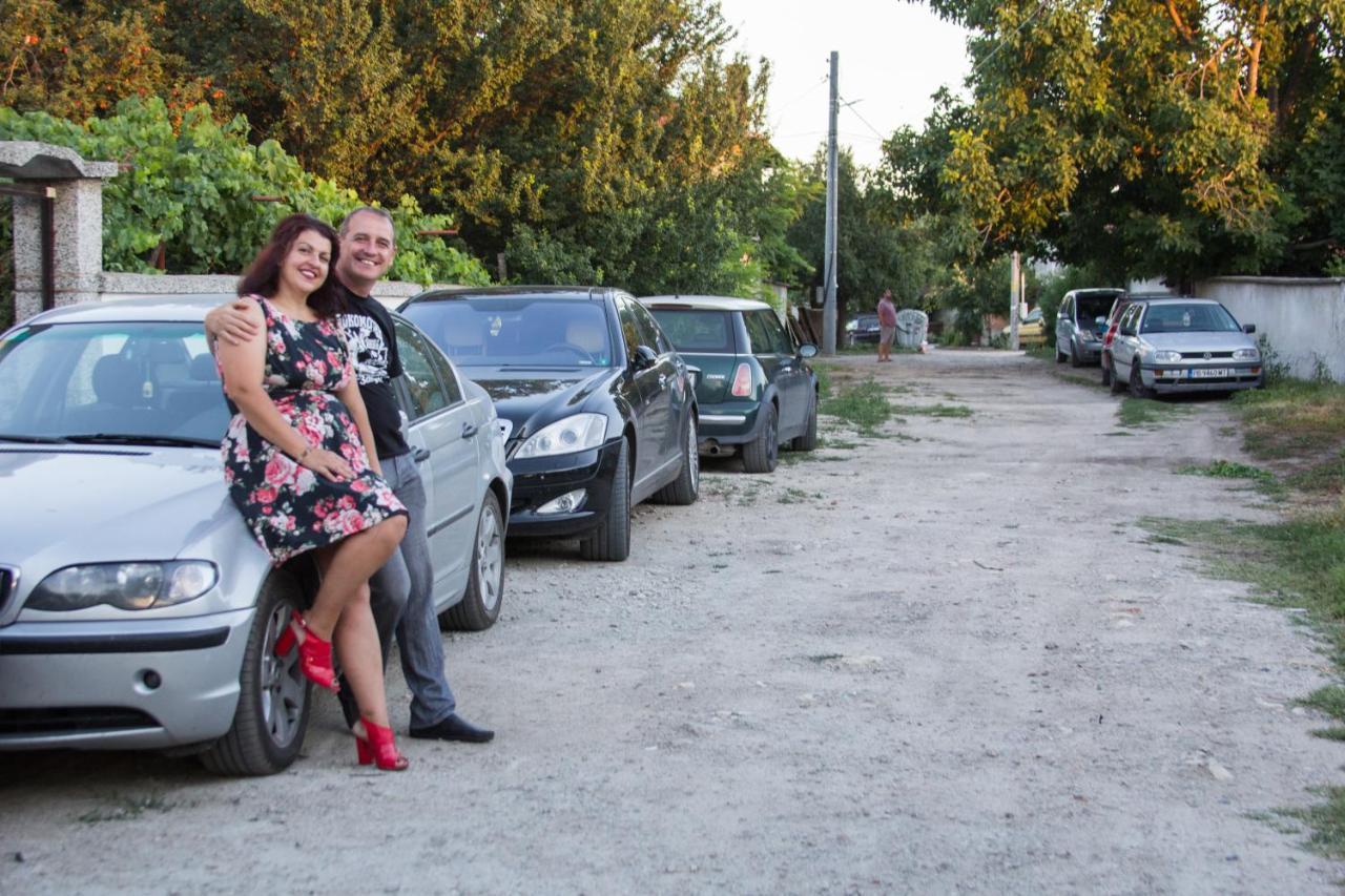 Вила Топи Kaloyanovo  Buitenkant foto
